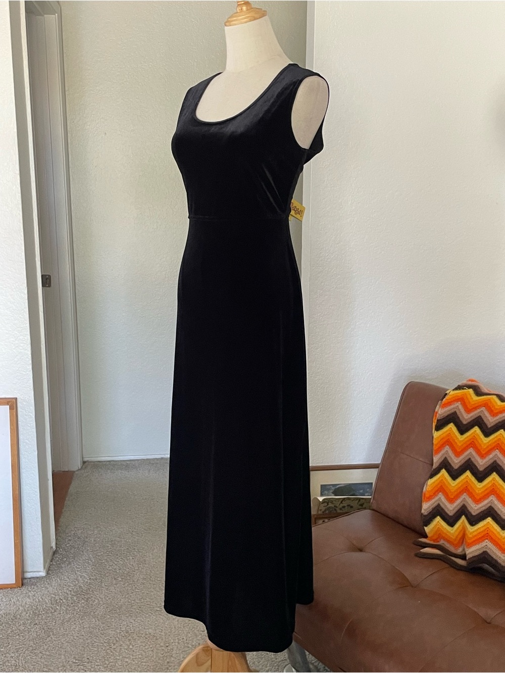 Vintage 1990s Rabbit Rabbit Rabbit Designs Retro Goth Velvet Column Maxi Dress - Picture 4 of 8